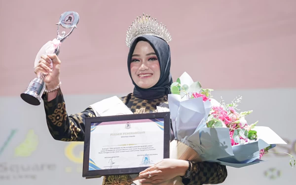 Thumbnail Putri Azzahra, Winner Putri Hijabfluencer Banten 2024 yang Kecelakaan Motor Semalam sebelum Audisi