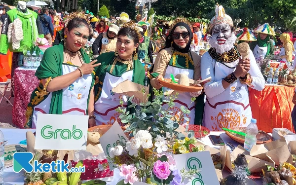 Thumbnail Uniknya Sosok Badarawuhi Ramaikan Festival Rujak Uleg