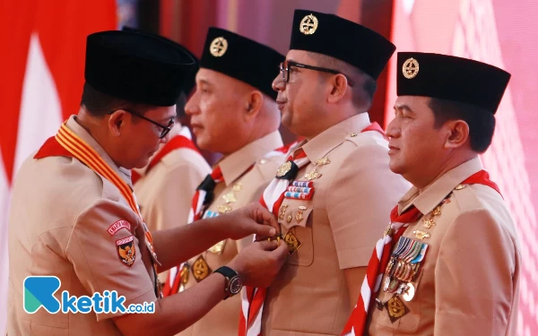 Thumbnail Pj Wali Kota Mojokerto Terima Lencana Darma Bakti