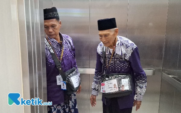 Setiap Hari Berjalan Sejauh 1,5 KM ke Sawah, Cara Kakek 1 Abad Jaga Kesehatan Jelang Haji