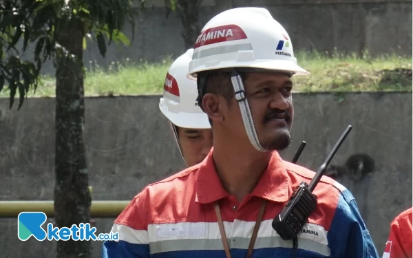 Thumbnail Tony Kurniawan, Manager Fuel Pertamina Malang yang Blusukan Cek Stok BBM dengan Roda Dua