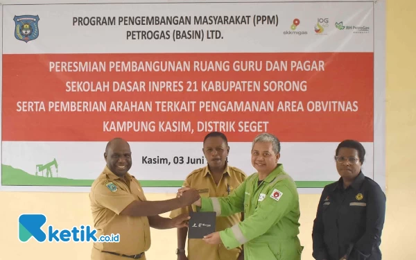 Thumbnail Berita - SKK Migas-KKKS Petrogas Ltd Dukung Peningkatan Kualitas Pendidikan dan Lingkungan Distrik Seget Kabupaten Sorong