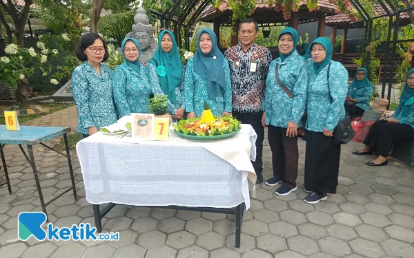 Thumbnail Berita - Meriahkan Hari Jadi ke-106 Kota Madiun, Kelurahan Kartoharjo Gelar Lomba Tumpeng