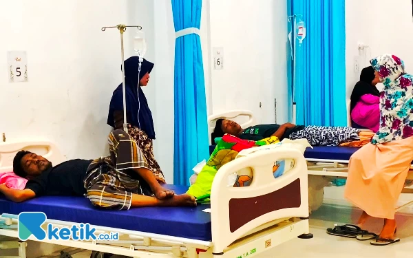 Thumbnail Puluhan Warga Nagan Raya Aceh Keracunan, Diduga Usai Makan di Tempat Hajatan