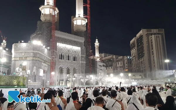 Thumbnail [Live] Salat Idul Adha 1445 H, Jutaan Umat Muslim Padati Masjidil Haram