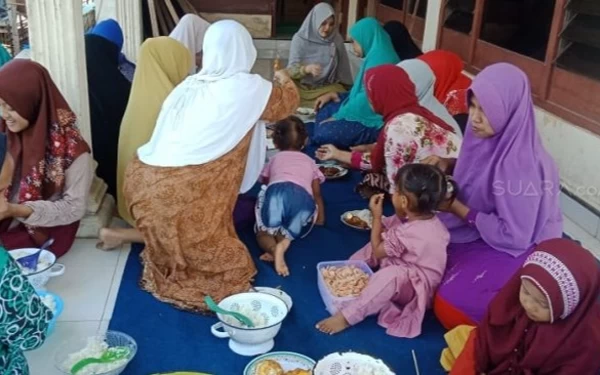 Dosen Sejarah Unair: Toron, Tradisi Cinta Kasih Masyarakat Madura akan Tanah Kelahiran