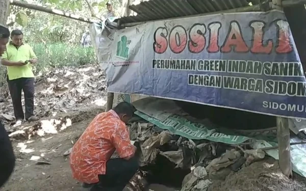 Thumbnail Berita - Mbah Nyoto, Kakek 80 Tahun yang Tinggal di 'Goa' Akhirnya Dievakuasi Dinsos Madiun