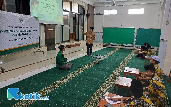 Cegah Kenakalan Remaja, Dosen Unusa Ajarkan Pola Hidup Sehat Berbasis Al-Qur'an