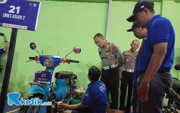 Thumbnail Dukung Konversi Motor Fosil ke Listrik, Ditlantas Polda Jatim Gelar Mahameru EVI 2024