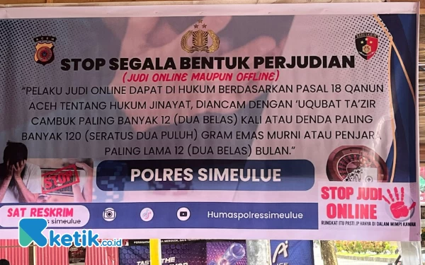 Thumbnail Kampanyekan Larangan Judi Online, Polres Simeulue Pasang Spanduk di Warung