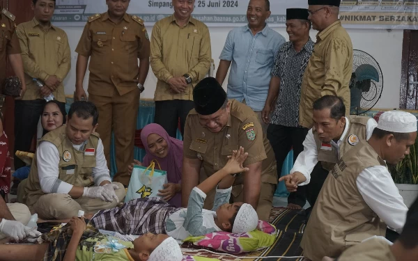 Gelar Khitanan Massal Sebanyak 65 Peserta, Pemkab Asahan Santuni Anak Yatim