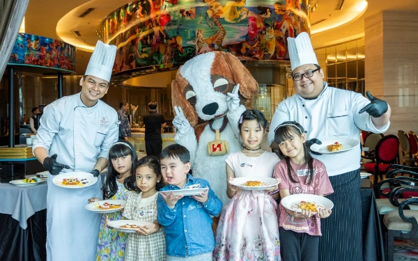 Thumbnail Sambut Liburan Sekolah, Hotel Ciputra World Surabaya Ajak Anak Bermain Bersama Bernie