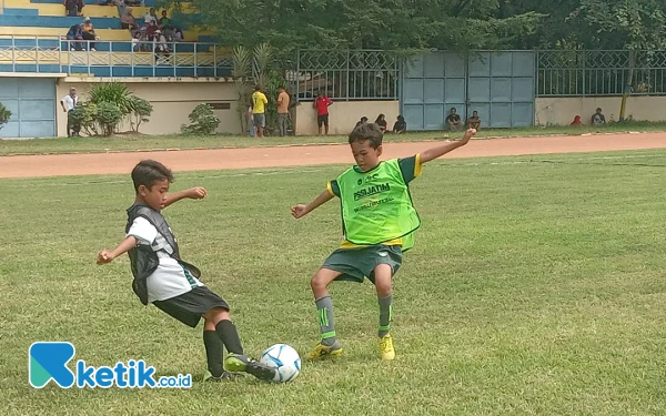 Thumbnail Di Madiun Asprov PSSI Jawa Timur Ingatkan Pentingnya Kompetisi Grassroot Usia Dini