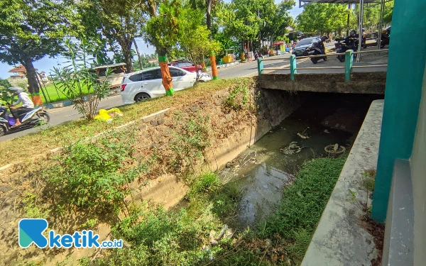 Bikin Resah, Limbah PKL-Restoran Cemari Drainase Kota Pacitan