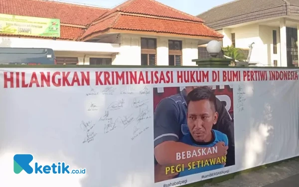 Thumbnail Pegi Setiawan Divonis Bebas dalam Sidang Praperadilan di PN Bandung