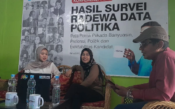 Thumbnail Berita - Hasil Survey RDP, Slamet Somosentono dan Askolani Nyaris Imbang di Pilbup Banyuasin