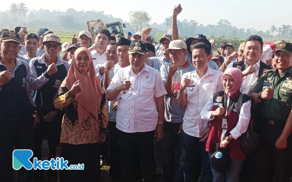 Thumbnail 2024, DPKPCK Kabupaten Malang Bantu Bedah Rumah Lebih dari Seribu Unit RTLH