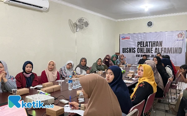 Alfamart Beri Pelatihan Bisnis Online ke Keluarga PWI Malang Raya