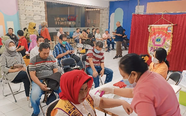 Thumbnail Berita - Aksi Nyata, Lions Club Padma dan Maspion Square Gelar Medical Check Up bagi 200 Warga Sekitar