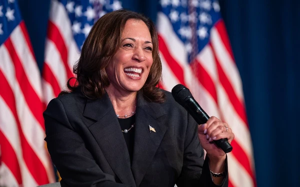 Thumbnail Berita - Kamala Harris Banjir Dukungan Maju Pilpres AS Usai Joe Biden Resmi Mundur