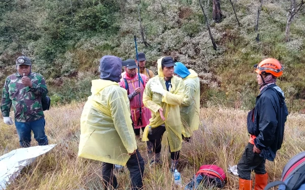 Thumbnail Sempat Tersesat di Gunung Buthak, 6 Pendaki Asal Gresik Ditemukan Selamat