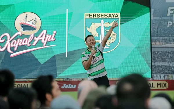 Thumbnail Pemain dan Manajemen Persebaya Geruduk Pabrik Kopi di Sidoarjo, Ada Apa?