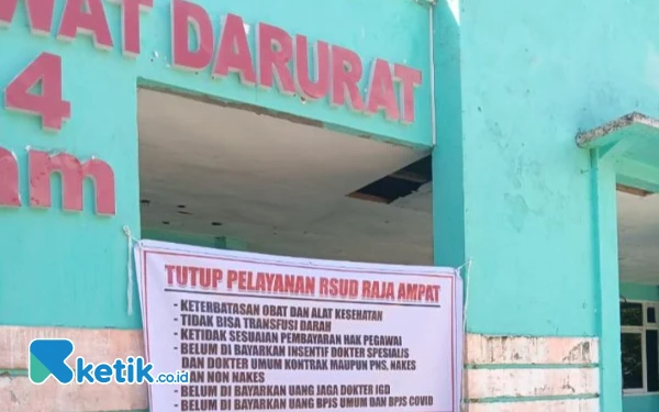 Thumbnail Berita - Beredar Gambar RSUD Raja Ampat Ditutup Paksa dengan Spanduk,  Dirut RSUD: Pelayanan Jalan Terus