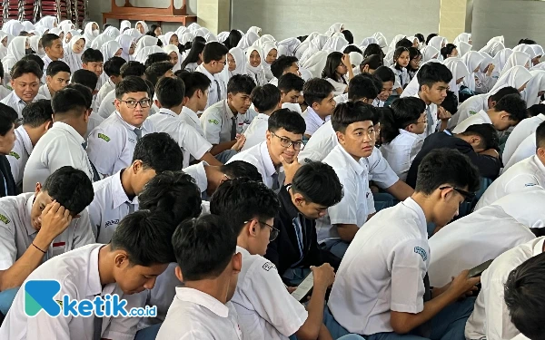 Thumbnail Dindik Jatim Tangguhkan Permintaan Penambahan SMA Negeri di Kota Malang