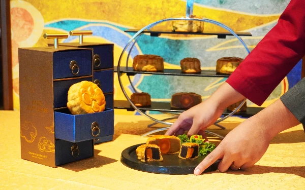 Thumbnail Berita - Grand Mercure Malang Mirama Suguhkan Mooncake Premium untuk The Mid-Autumn Festival