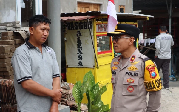 Thumbnail Jumat Curhat, Polres Batu Door to Door Dengarkan Keluhan Warga