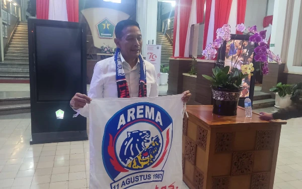 Usai Sertijab di Grahadi, Wahyu Hidayat Hadiri Perayaan HUT ke-37 Arema