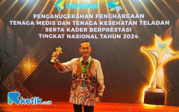 Thumbnail Raih Penghargaan Nakes Teladan Tingkat Nasional 2024, Riski : Semoga Honorer Diperhatikan Pemda