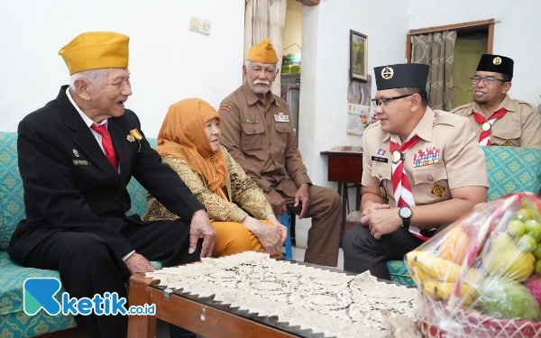 Thumbnail Pj Wali Kota Batu Melihat Lebih Dekat Kehidupan Veteran Jelang HUT Kemerdekaan