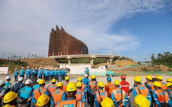 Thumbnail Berita - PLN Kerahkan 450 Personel Siagakan Pasokan Listrik HUT ke-79 di IKN