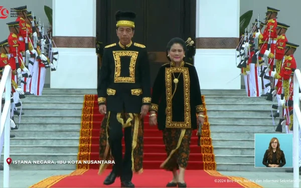 Thumbnail Jadi Inspektur Upacara di IKN, Jokowi Kenakan Baju Adat Kustin dari Kutai Kalimantan Timur