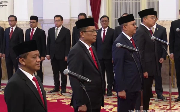 Thumbnail Tinggal Dua Bulan Menjabat, Jokowi Reshuffle Kabinet, Gerindra: Upaya Sinkronisasi Menuju Pemerintah Baru