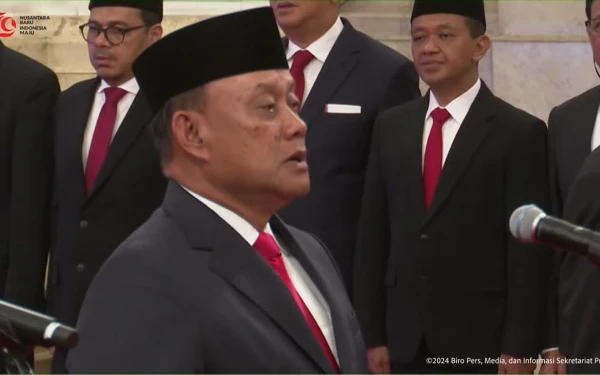 Thumbnail Berita - Jokowi Bentuk Badan Gizi Nasional, Persiapkan Program Makan Bergizi Prabowo-Gibran