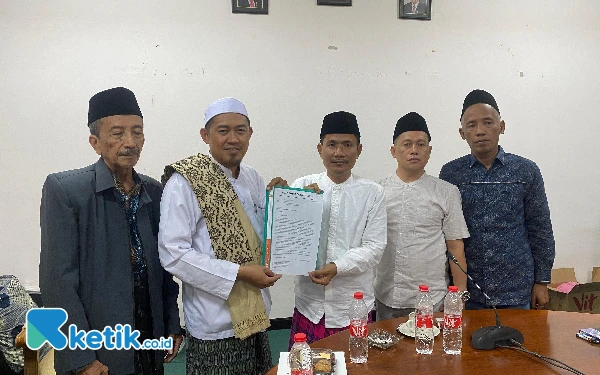 Thumbnail Berita - Habaib dan Ulama Audiensi ke DPRD Sampang Minta Pemkab Tutup Lorensia Resto dan Cafe