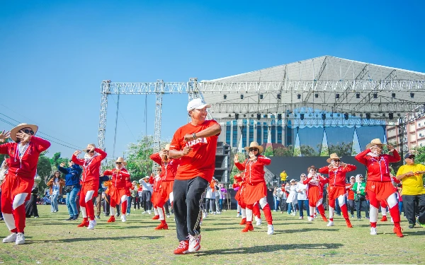 Thumbnail Berita - Bebas Aksi Pelonco, Unesa Sambut Mahasiswa Baru dengan Cara Berbeda dari Kampus Lain