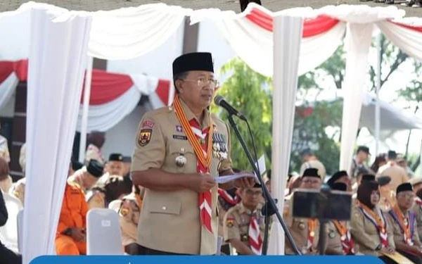 Thumbnail Berita - Jadi Pembina Upacara di SMAN 1 Cibinong, Bupati Herman Ajak Siswa Semangat Belajar