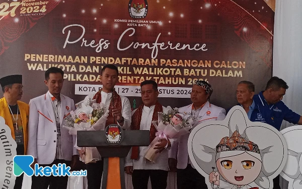 Paslon Guru Jadi Pendaftar Pertama Pilkada Kota Batu