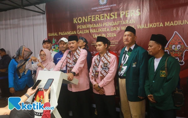 Thumbnail Berita - Daftar ke KPU Kota Madiun, Pasangan Maidi-F Bagus Panuntun Diusung 11 Parpol