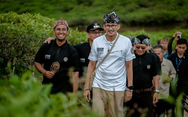 Thumbnail Tak Jadi Maju Pilgub Jabar, Ini Pesan Sandiaga Uno untuk Dua Pasangan yang Bertarung