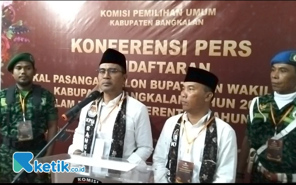 Thumbnail Mathur-Jayus Resmi Mendaftar Ke KPU Bangkalan, Tepis Isu Calon Bayangan