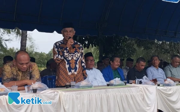 Thumbnail Mawardi-Yusran Silaturahmi ke Warga Simeulue Cut dan Ziarah ke Makam Ulama Teuku Diujung