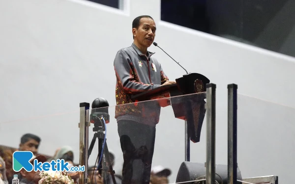 Thumbnail Presiden Joko Widodo menyampaikan sambutan dalam Upacara Pembukaan PON XXI Aceh-Sumut 2024 di Stadion Harapan Bangsa, Kota Banda Aceh, Senin malam, 9 September 2024. (Foto: Khaesar/Ketik.co.id)