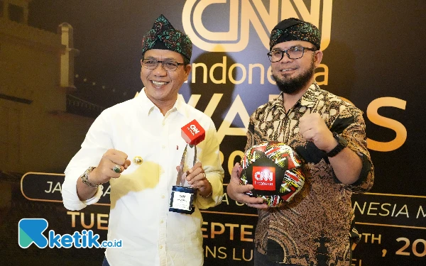 Gelontorkan Insentif Guru Ngaji Rp 109 Miliar, Bupati Bandung Raih CNN Award