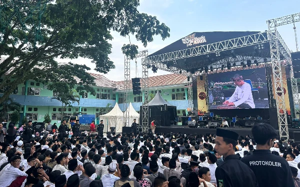 Thumbnail Ribuan Penonton Antusias Ikuti Silaturahmi Budaya 2024 Coklat Kita di Cianjur