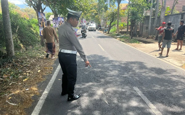 Thumbnail Gagal mendahului, Pengendara Sepeda Motor Tewas Bertabrakan di Kota Batu