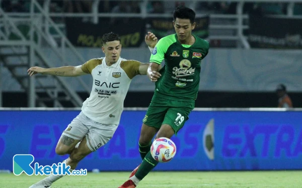 Thumbnail Berita - Ditahan Imbang Dewa United di GBT, Persebaya Masih Kokoh di Puncak Klasemen Liga 1